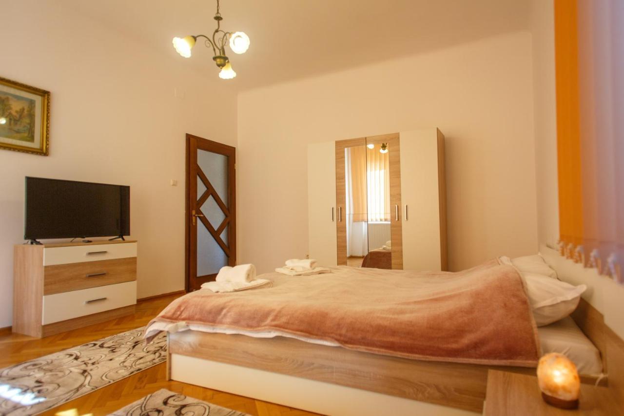 Barok Appart Braşov Exterior foto